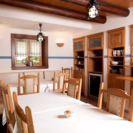 Tatil Evi Cozy Vacation Rental With Views Of Triglav In Goreljek, Slovenia